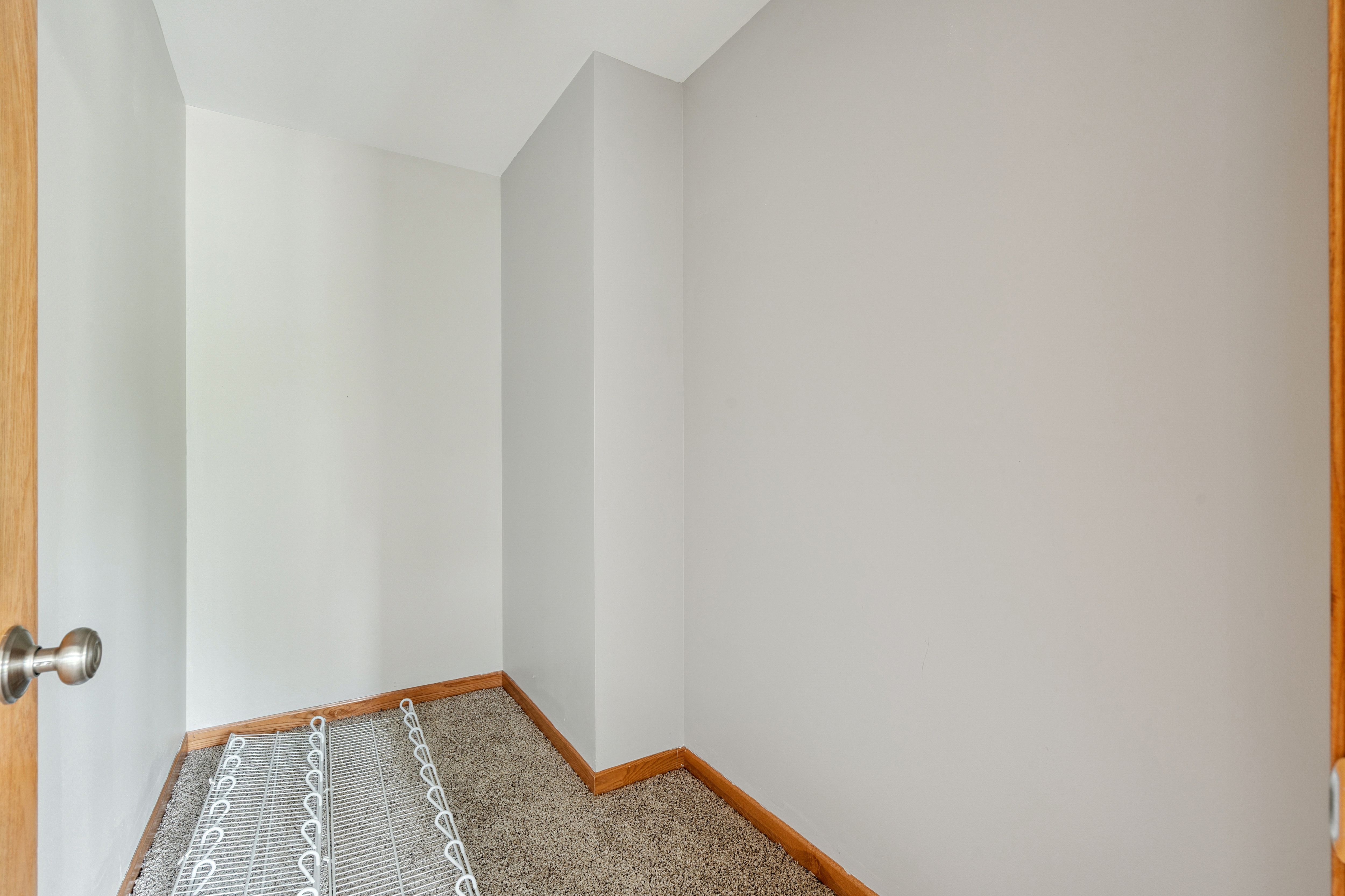Listing Photo: 26-173 780 Country Club Ct